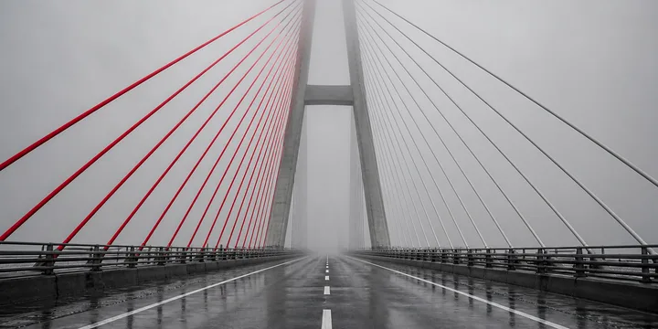 Span in Fog Red and Black Wall Art